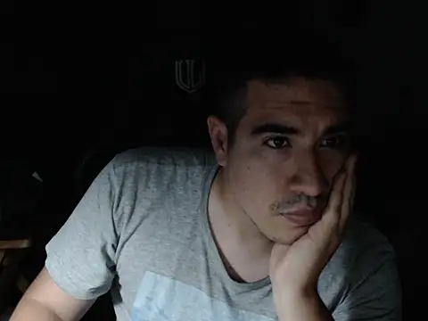 Snapshot of thealfawolf01 chatting on November 21, 2:32 am thealfawolf01 online show from November 21, 2:32 am