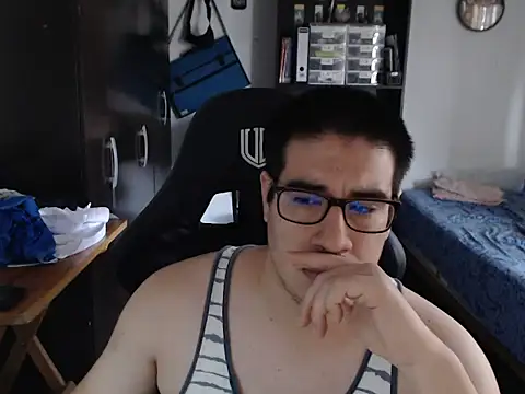 thealfawolf01 online show from March 4, 4:13 pm