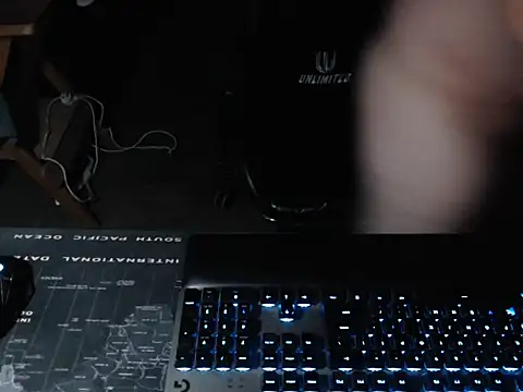 thealfawolf01 online show from May 2, 12:48 am