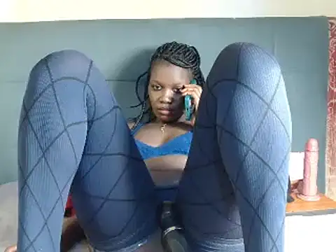 Snapshot of Layla_Amish1 chatting on November 10, 4:17 pm Layla Amish1 online show from November 10, 4:17 pm