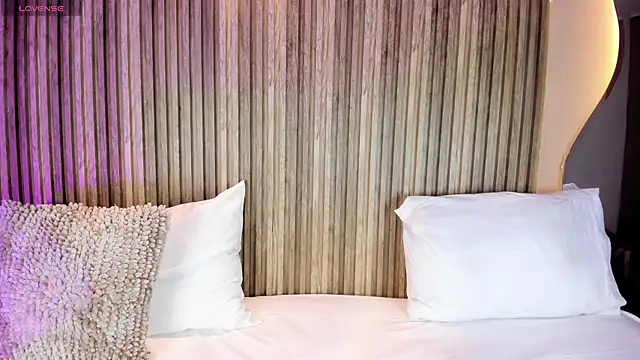 LiaTink online show from February 26, 5:12 pm