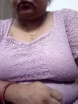 Snapshot of smile_pretty chatting on December 6, 6:17 pm smile pretty online show from December 6, 6:17 pm