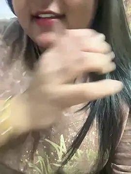 Snapshot of smile_pretty chatting on February 25, 12:03 am smile pretty online show from February 25, 12:03 am