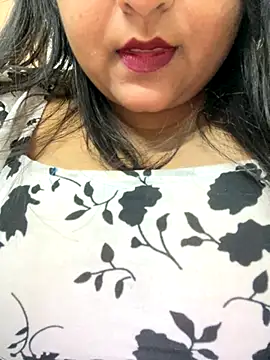 Snapshot of smile_pretty chatting on October 4, 9:02 pm smile pretty online show from October 4, 9:02 pm