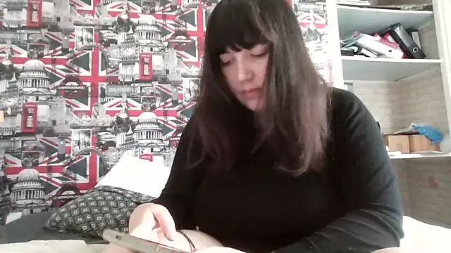 Snapshot of Lynylou chatting on September 23, 11:13 am Lynylou online show from September 23, 11:13 am