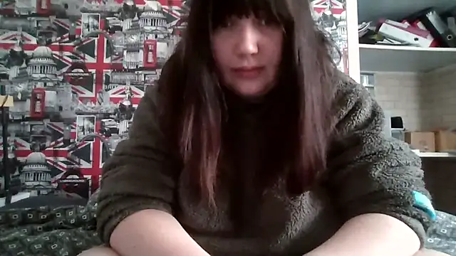 Snapshot of Lynylou chatting on September 27, 9:25 am Lynylou online show from September 27, 9:25 am