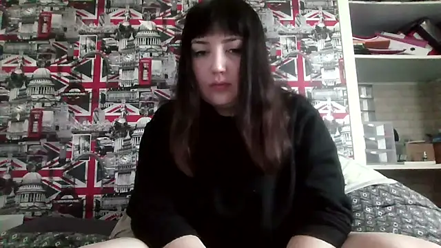Snapshot of Lynylou chatting on October 13, 7:30 am Lynylou online show from October 13, 7:30 am