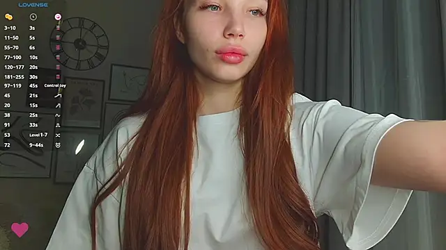 Snapshot of JudyWalkerr chatting on February 23, 2:57 pm JudyWalkerr online show from February 23, 2:57 pm