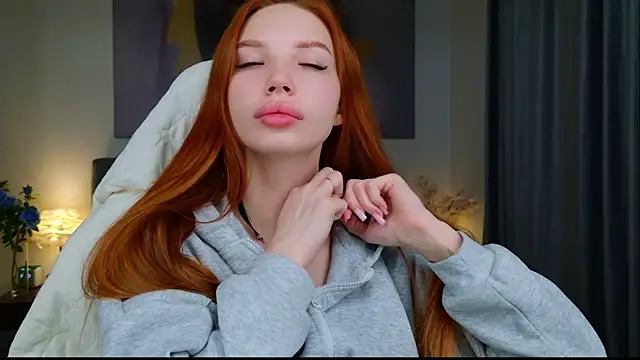 Snapshot of JudyWalkerr chatting on December 21, 5:25 am JudyWalkerr online show from December 21, 5:25 am