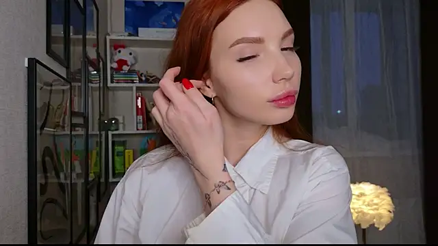 Snapshot of JudyWalkerr chatting on January 13, 3:56 am JudyWalkerr online show from January 13, 3:56 am