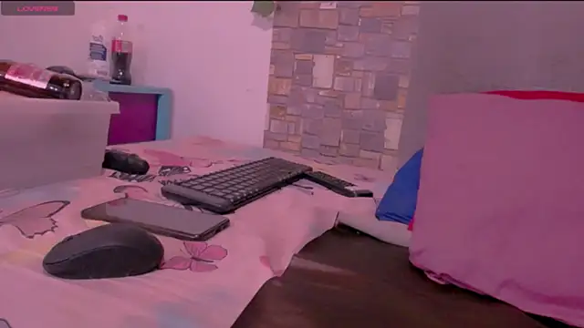 CrazyRousex online show from December 16, 4:56 pm