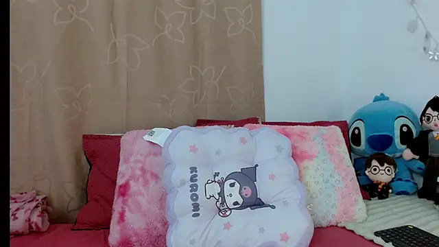 Snapshot of kendallsweet7 chatting on March 1, 4:54 pm kendallsweet7 online show from March 1, 4:54 pm