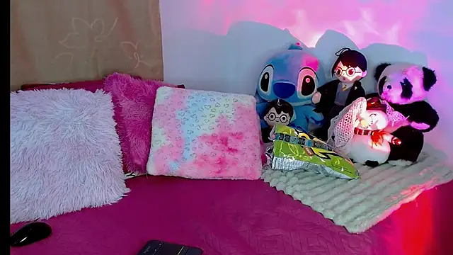 Snapshot of kendallsweet7 chatting on March 20, 9:46 pm kendallsweet7 online show from March 20, 9:46 pm