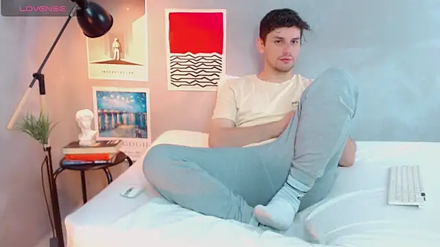 Snapshot of Elio555 chatting on October 21, 7:36 pm Elio555 online show from October 21, 7:36 pm