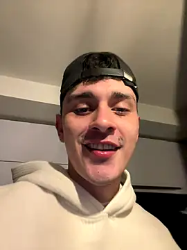 Snapshot of bastia_noooo chatting on October 17, 6:05 am bastia noooo online show from October 17, 6:05 am