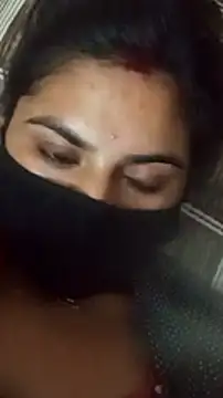 Snapshot of hotrasina chatting on January 8, 2:03 am hotrasina online show from January 8, 2:03 am