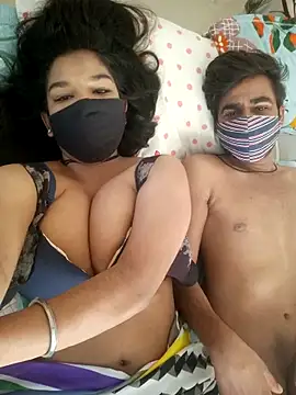 hottiess69 online show from May 15, 11:34 pm
