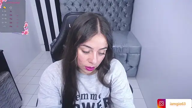 Georgina 1t online show from February 18, 11:33 am