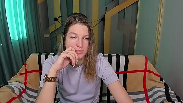 EmilyWalkeri online show from November 14, 7:51 am