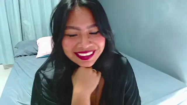 Snapshot of Aria_morgan1 chatting on December 13, 11:06 pm Aria morgan1 online show from December 13, 11:06 pm