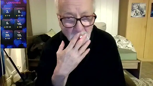 Snapshot of Sammy1660 chatting on December 13, 11:43 pm Sammy1660 online show from December 13, 11:43 pm