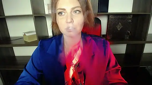 Lizzy Love online show from February 15, 5:17 pm