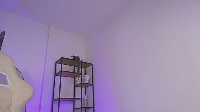 FoxieJullia online show from January 22, 9:02 am