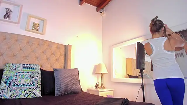 Snapshot of allisson_m chatting on October 27, 12:09 pm allisson m online show from October 27, 12:09 pm