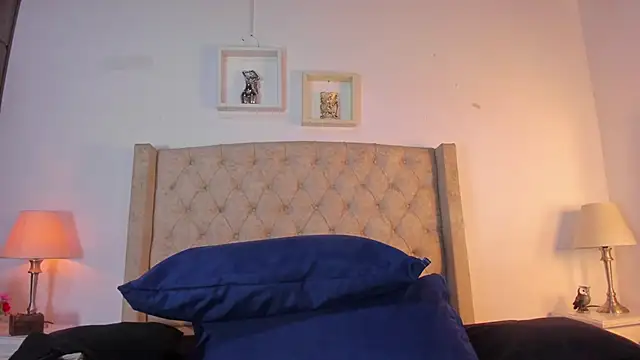 Snapshot of allisson_m chatting on November 11, 12:05 pm allisson m online show from November 11, 12:05 pm