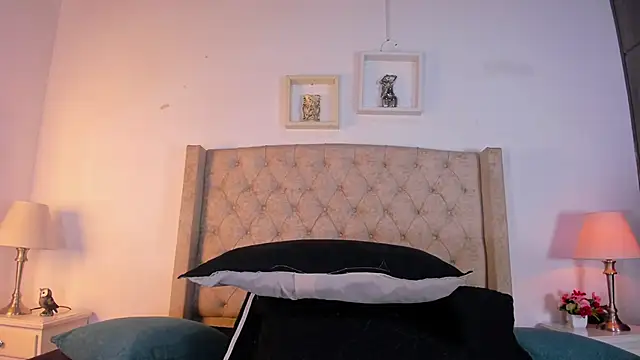 Snapshot of allisson_m chatting on November 27, 12:07 pm allisson m online show from November 27, 12:07 pm