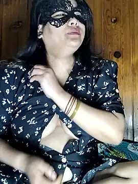 Snapshot of Cutehornycouples chatting on June 4, 5:46 am Cutehornycouples online show from June 4, 5:46 am