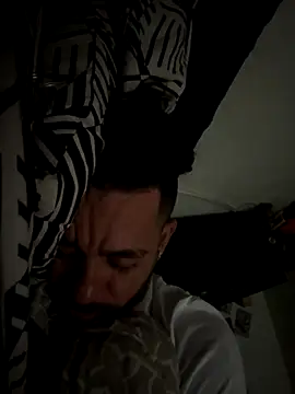 Snapshot of rich0431 chatting on October 27, 2:43 pm rich0431 online show from October 27, 2:43 pm