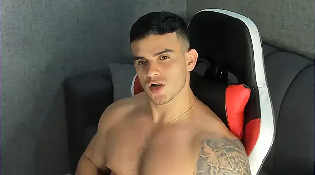 Ricardogo19 online show from February 2, 5:21 am