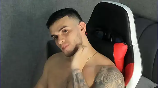 Ricardogo19 online show from February 5, 3:34 am