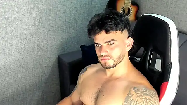 Ricardogo19 online show from October 25, 11:43 pm