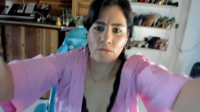 Snapshot of Cristina_Vanegas631 chatting on April 17, 8:45 pm Cristina Vanegas631 online show from April 17, 8:45 pm