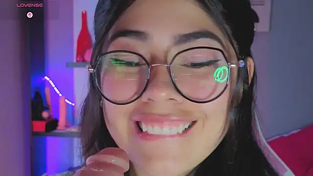 LoaLuxury online show from February 22, 5:22 pm