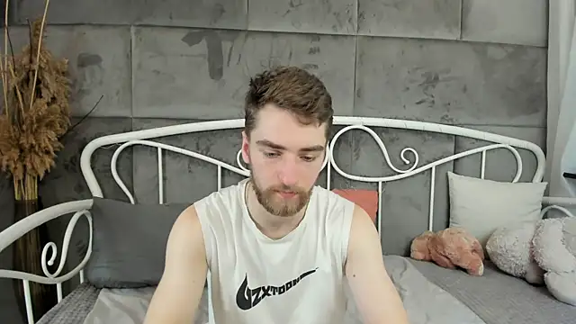 Snapshot of DexterDexx chatting on December 1, 4:29 pm DexterDexx online show from December 1, 4:29 pm