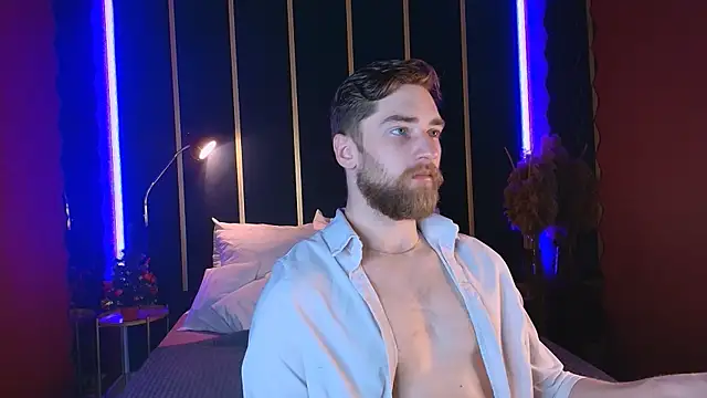 Snapshot of DexterDexx chatting on December 15, 10:25 pm DexterDexx online show from December 15, 10:25 pm