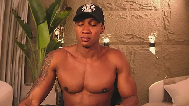 Logan Varela online show from March 13, 9:26 pm