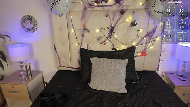 Agatha Vixen online show from October 31, 12:50 pm