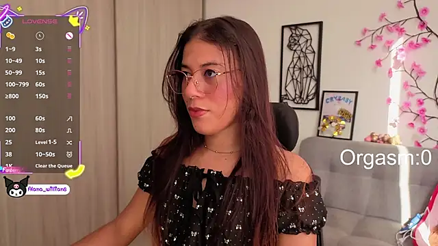 1Alana W online show from June 12, 12:48 pm