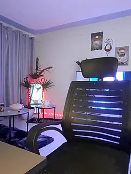 Snapshot of C-yoyo chatting on December 27, 12:07 am C-yoyo online show from December 27, 12:07 am