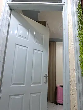 Snapshot of C-yoyo chatting on February 14, 12:30 am C-yoyo online show from February 14, 12:30 am