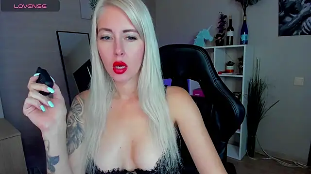 Snapshot of Mermaid_N chatting on September 25, 1:31 am Mermaid N online show from September 25, 1:31 am