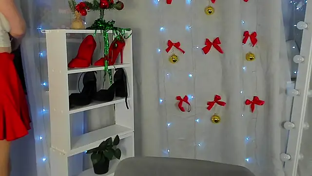 Snapshot of Rebecca_Kelly chatting on December 10, 9:54 pm Rebecca Kelly online show from December 10, 9:54 pm
