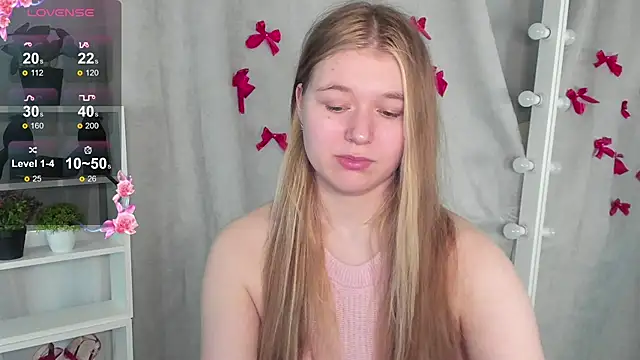 Snapshot of Rebecca_Kelly chatting on February 20, 6:24 pm Rebecca Kelly online show from February 20, 6:24 pm
