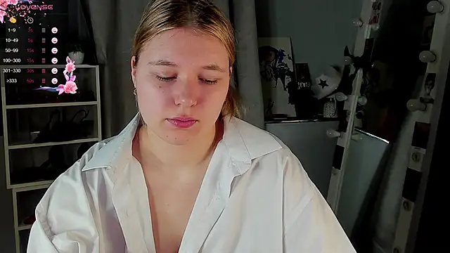 Rebecca Kelly online show from December 23, 2:31 am