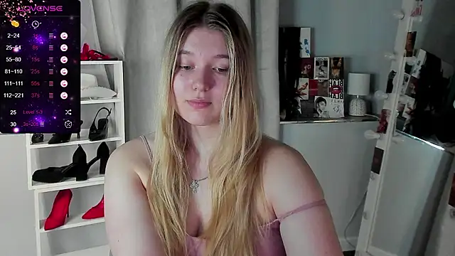 Rebecca Kelly online show from March 16, 5:44 am