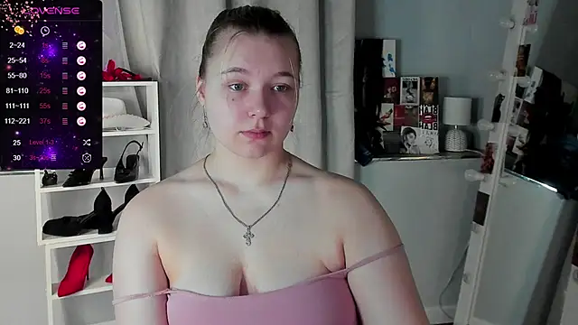 Rebecca Kelly online show from March 17, 2:27 am